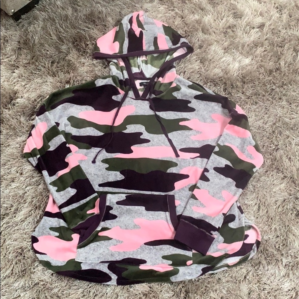 Simply Vera Camo Pajama Hoodie